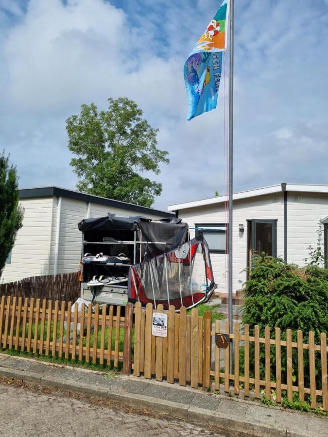 Ferienwohnung Direkt Am Strand In Makkum Exterior photo